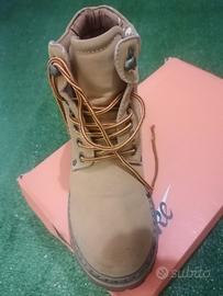 scarponcini donna tipo Clarks