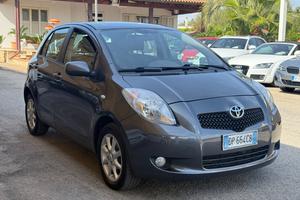 TOYOTA Yaris 1.4 D-4D 5p. Navi