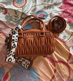 Borsa miu miu marrone