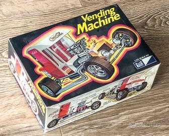 COCA-COLA VENDING MACHINE MPC SCALA KIT 1/25 1970