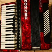 Fisarmonica Hohner BRAVO lll 72