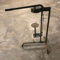 Tappatrice a Tre Piedi a Leva per Tappi Sughero