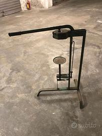 Tappatrice a Tre Piedi a Leva per Tappi Sughero