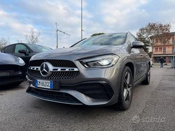 MERCEDES-BENZ GLA 180 d Automatic Premium