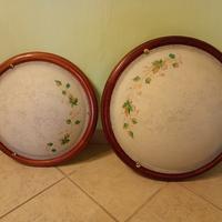 2 plafoniere grandi legno/vetro lavorato.