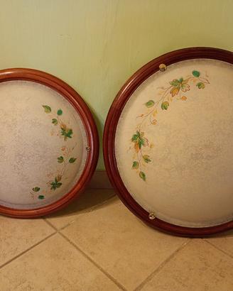 2 plafoniere grandi legno/vetro lavorato.