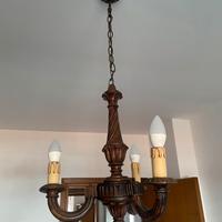 Lampadario in legno
