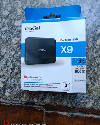 Crucial X10 Pro da 4TB SSD Esterno Portatile