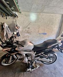 🏍️ Yamaha Fazer 600 (2005) – 86.000 km