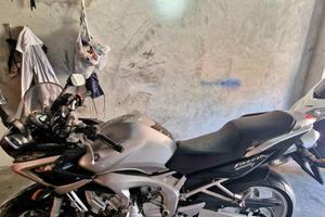 🏍️ Yamaha Fazer 600 (2005) – 86.000 km