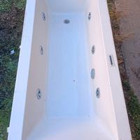 Vasca idromassaggio Sanindusa