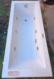 Vasca idromassaggio Sanindusa