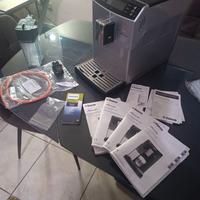 Saeco Minuto con cappuccinatore e accessori