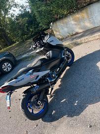 Yamaha tmax 560