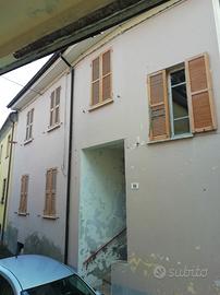 Immobile (ex trattoria) su tre piani