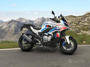 BMW M 1000 XR