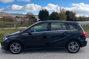 Mercedes classe B 180D automatic sport - col. Nero