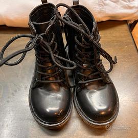 Anfibio Unisex nero numero 28 Bata