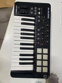 M-Audio Oxygen 25 (Controller Midi)