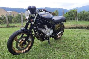Moto caferace