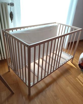 Lettino completo di materasso