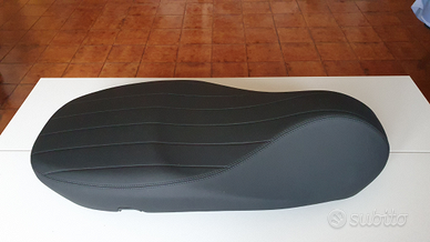 Sella Vespa 125 nuova, nera 180