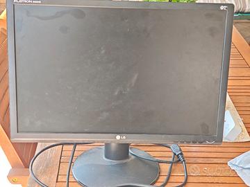 monitor LG 22 pollici