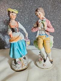 Coppia Statuine In Ceramica