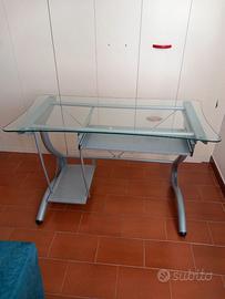 Scrivania vetro e metallo