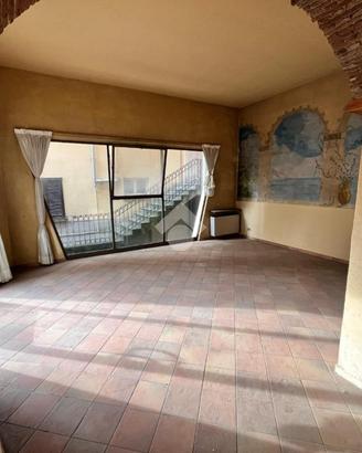 NEGOZIO A SARNICO