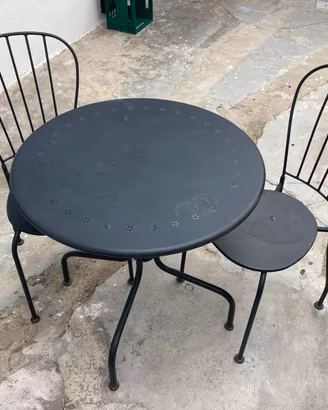 Set tavolo con sedie