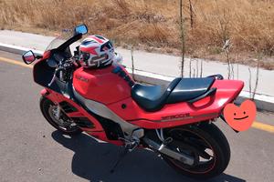 Moto Suzuki