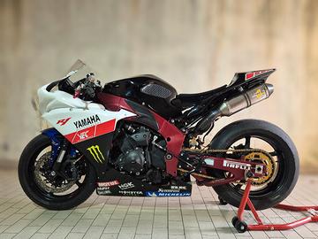 YAMAHA R1 Big Bang/Permuto usato 