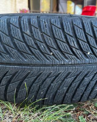 Gomme Michelin invernali 235/65 R17