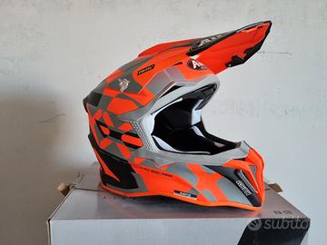 Casco Airoh Strycker XXX M
