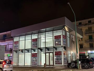 Locale Commerciale Straordinario