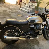 Moto Guzzi V7 II - 2015