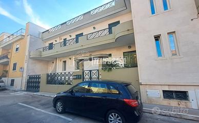 Ampia bifamiliare con spazi esterni, tavernetta e