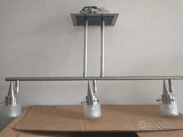 Lampadario a tre luci