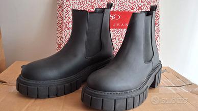 Scarpe da donna stivaletti