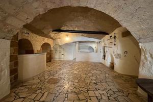 Vendita locale cantina