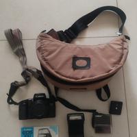 Macchina Fotografica Analogica Canon Eos 100 con O