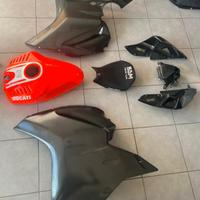 Carene in carbonio Ducati 1199R 