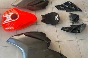 Carene in carbonio Ducati 1199R 