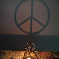 Portacandele con simbolo pace