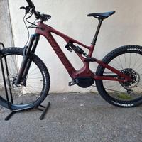 Bici E-MTB Specialized Turbo levo