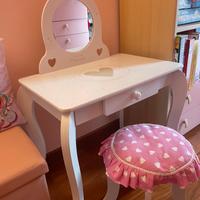 Consolle trucco bambina con specchio e sgabello