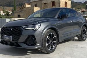 Audi Q3 SPB S Line interno ed esterno 2.0 TDI...