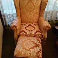 Poltrona bergere con pouf