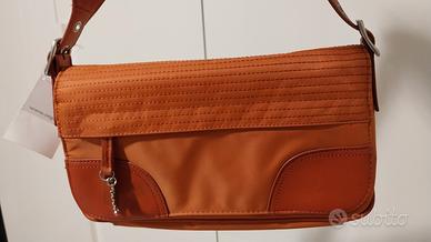 Borsa Segue... color bronzo, con cartellino